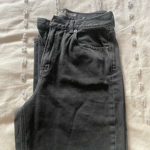 American Eagle high waisted mom jeans